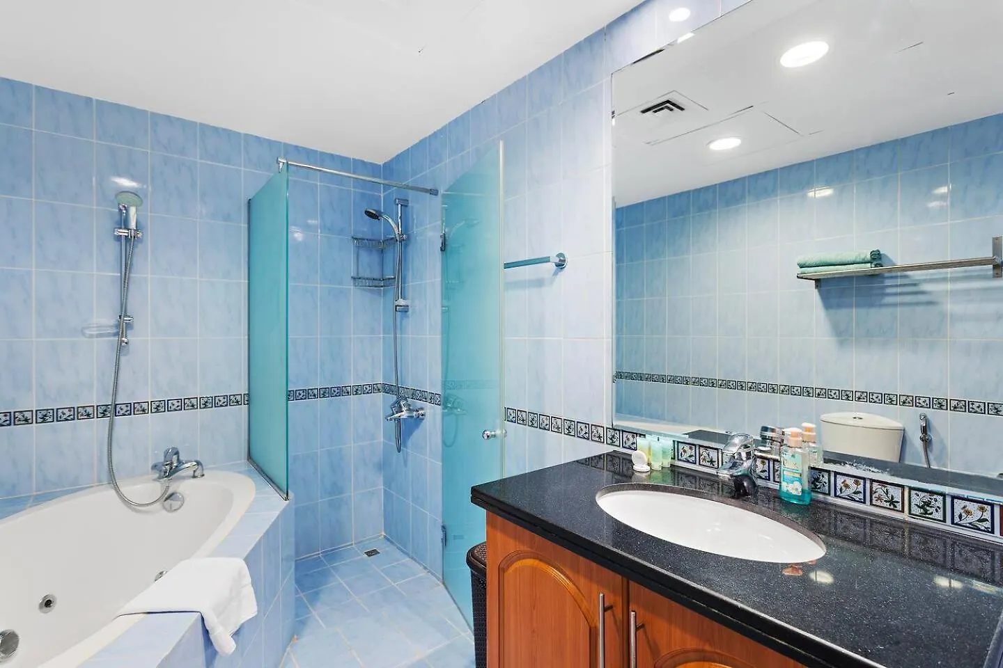Marina View With Pool, Gym, Tennis Court, 5 Mins To Beach Dubai 0*,  United Arab Emirates